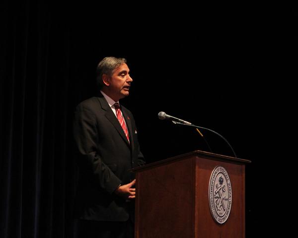 USC President Visits Campus