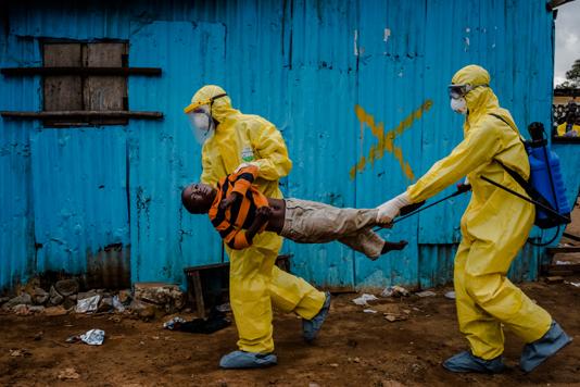 Ebola Outbreak in Liberia -- The New York Times
(credit: http://www.pulitzer.org/files/2015/feature-photography/berehulak/05berehulak2015.jpg)