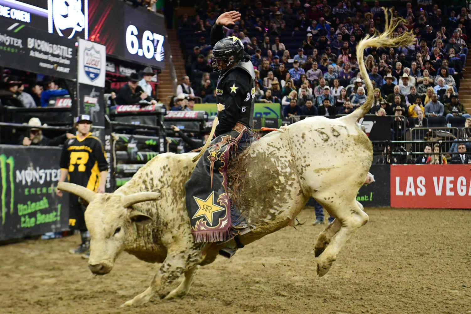 NEW YORK, NEW YORK - JANUARY 06: Luciano De Castro rides Lester Gills in the final round of the PBR Unleash the Beast bull riding event at Madison Square Garden on January 06, 2019 in New York City. (Photo by Sarah Stier/Getty Images)